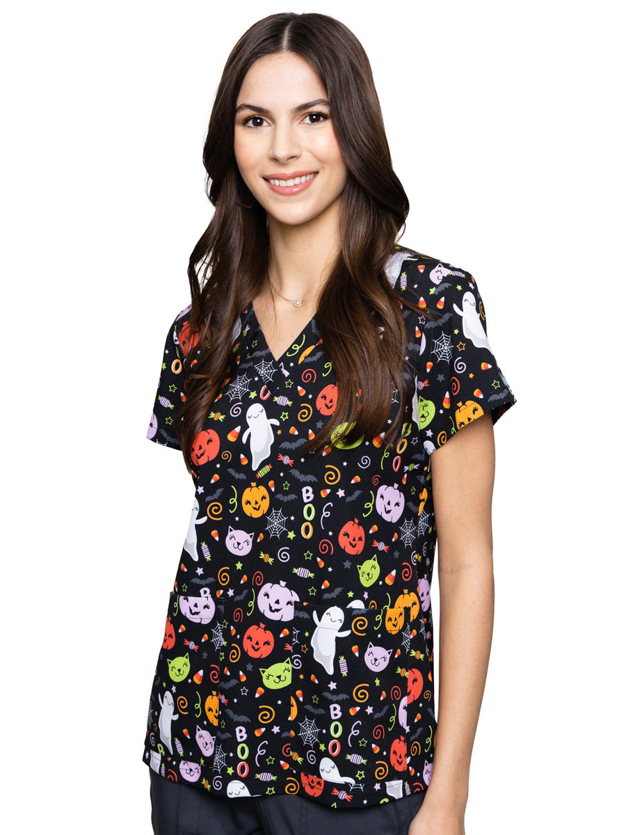 Zoe Alexandra Scrubs style your medical wear today. Must check now