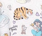 Tooniforms - V-Neck Print Top